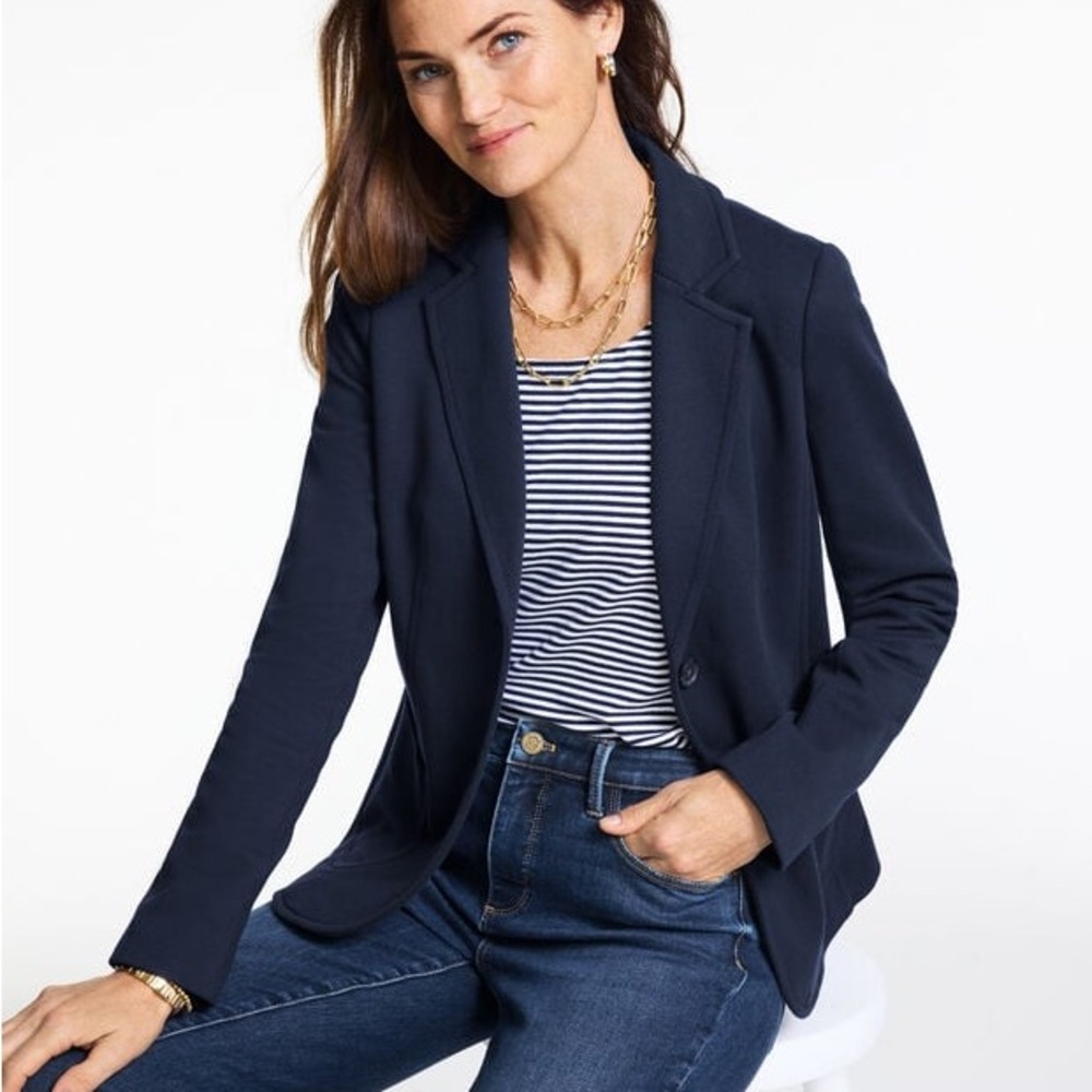 Vintage Like New Classic Navy J CREW Blazer, Size 6